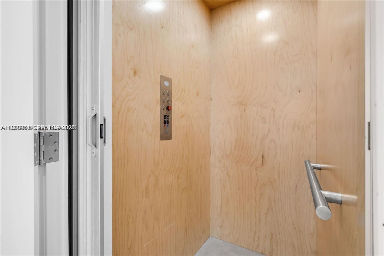 650 NE 32nd St, Unit BH6, Miami, FL 33137 Photo