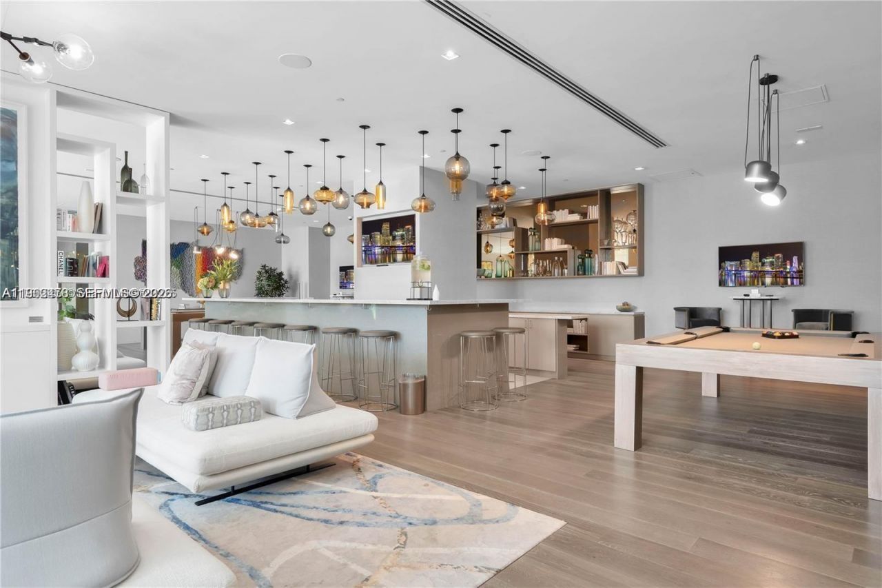 650 NE 32nd St, Unit BH6, Miami, FL 33137 Photo