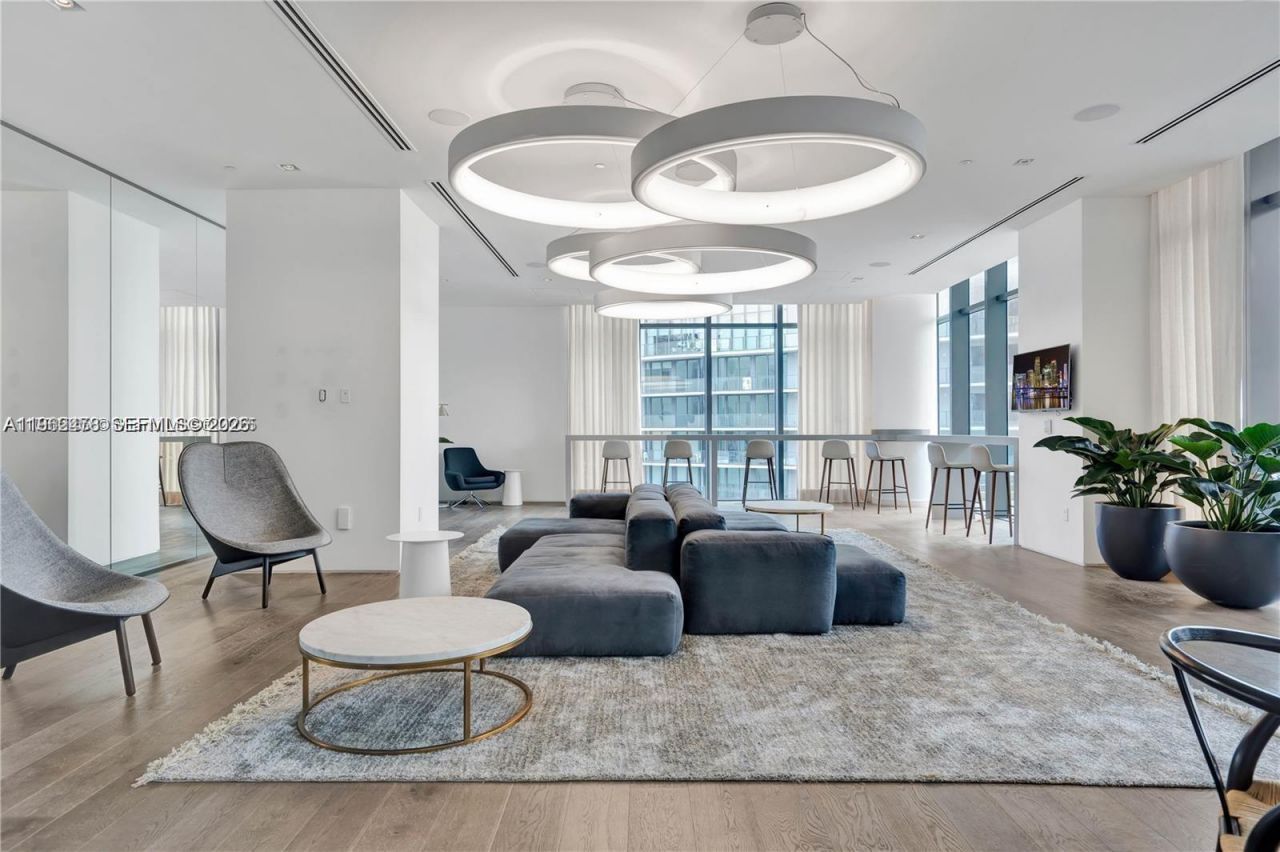 650 NE 32nd St, Unit BH6, Miami, FL 33137 Photo