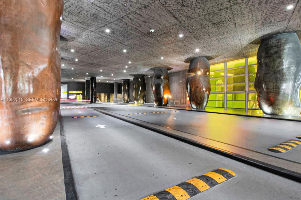 465 Brickell Ave , Unit 5102, Miami, FL 33131 Photo