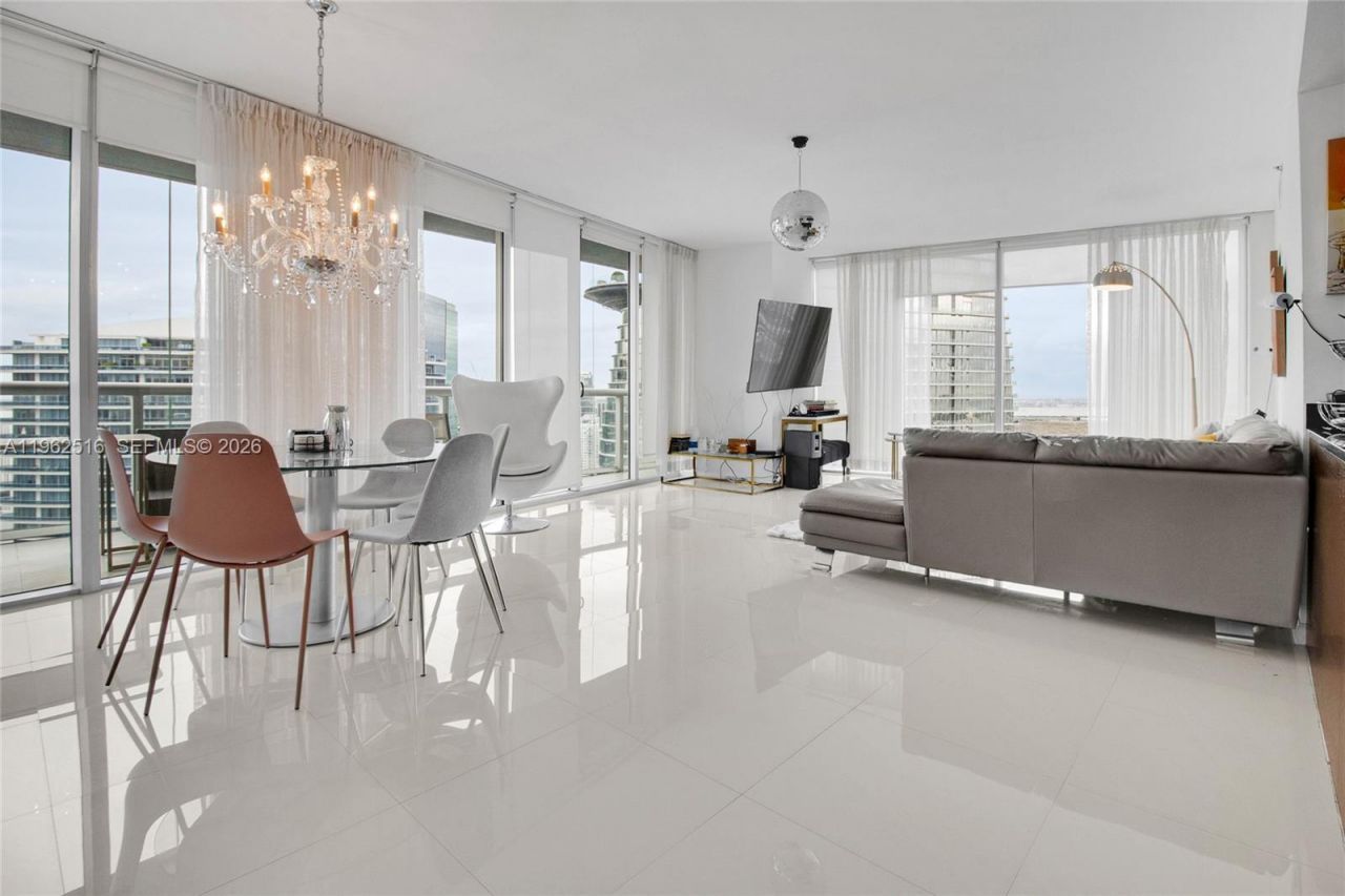 465 Brickell Ave , Unit 5102, Miami, FL 33131 Photo