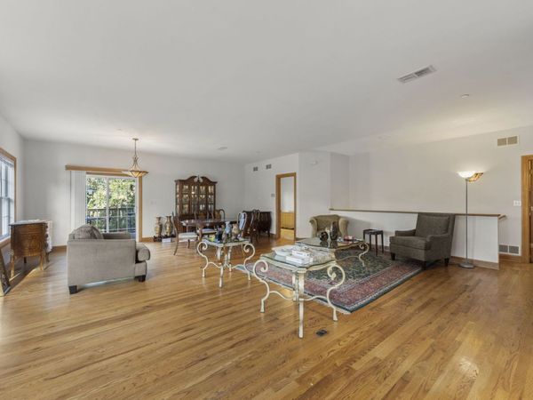 1537 Queen Ann Lane, Gurnee, IL 60031