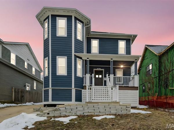 8711 Rosalie Avenue, Brentwood, MO 63144