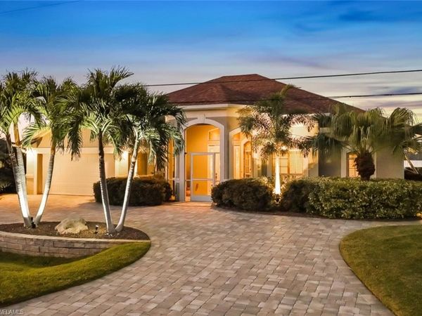 2205 SE 16th ST, CAPE CORAL, FL 33990
