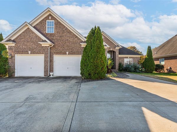2517 Bedford Court , Bowling Green, KY 42104