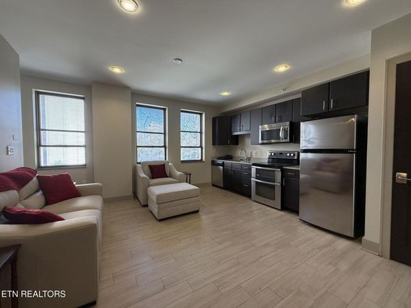 603 W Main St, Knoxville, TN 37902