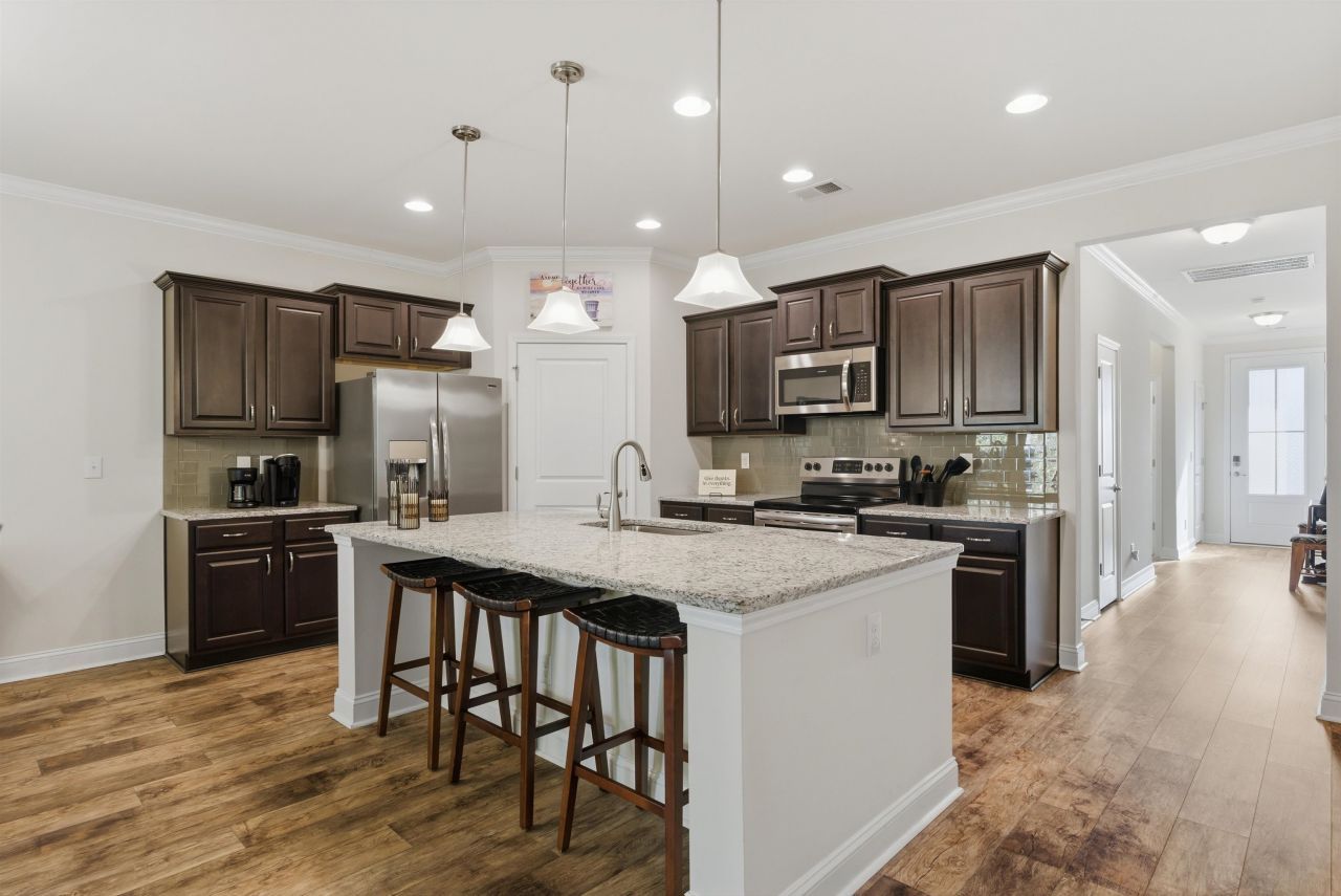 1136 Inlet View Dr. Photo 8