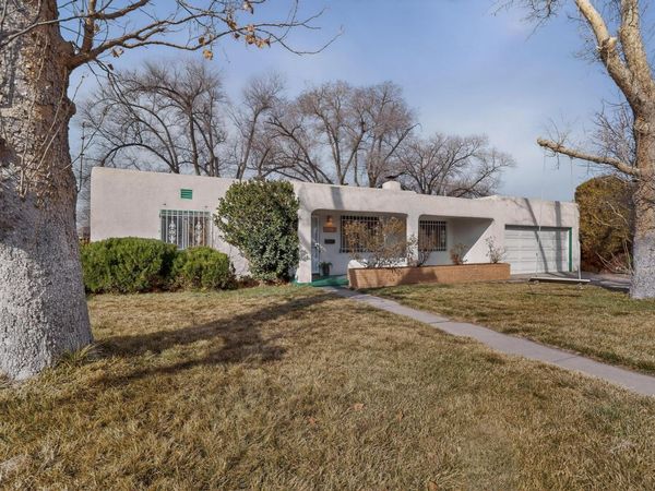 821 Madison Street NE, Albuquerque, NM 87110