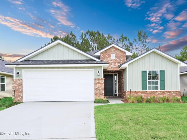 8309 HELMSLEY Boulevard, Jacksonville, FL 32219