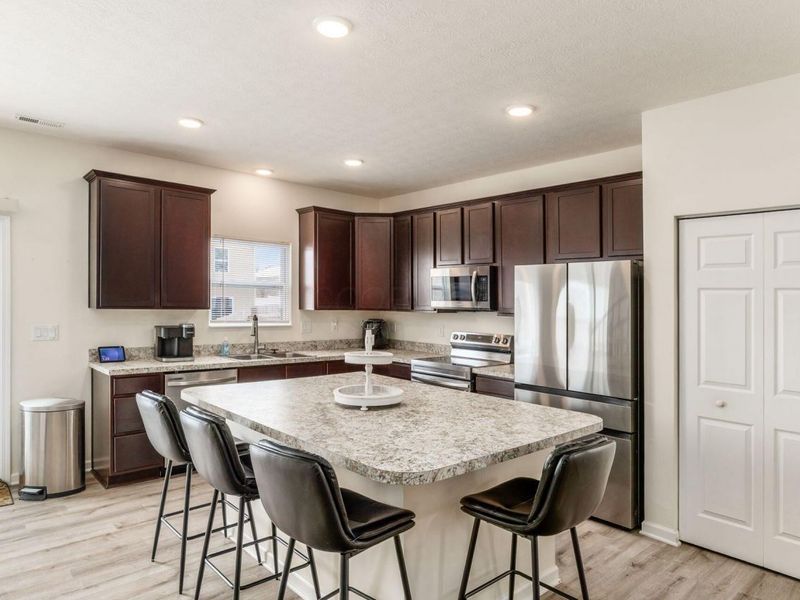 1603 Lewes Castle Drive, Grove City, OH 43123 Photo 14