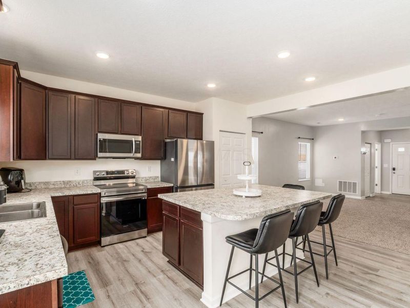 1603 Lewes Castle Drive, Grove City, OH 43123 Photo 16