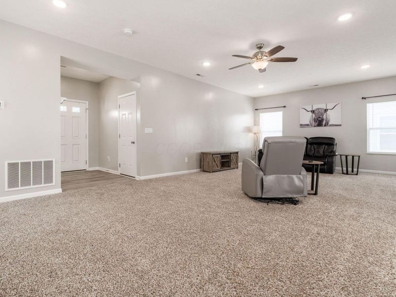 1603 Lewes Castle Drive, Grove City, OH 43123 Photo 7