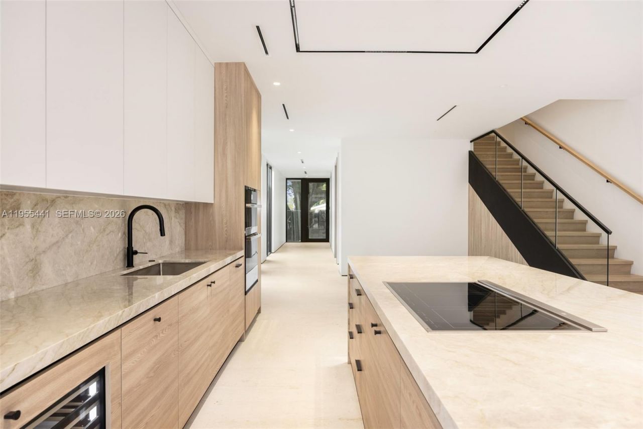 3144 Elizabeth St, Coconut Grove, FL 33133 Photo