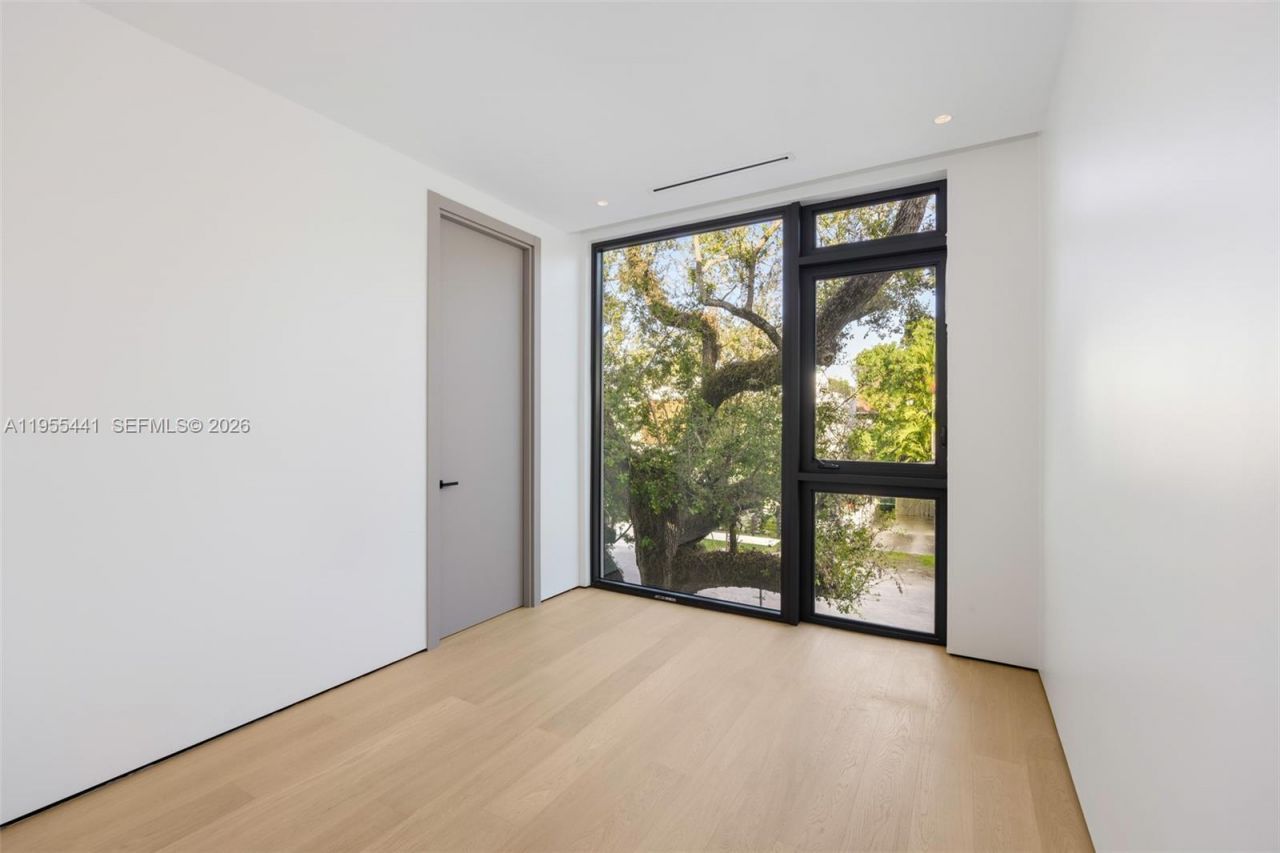 3144 Elizabeth St, Coconut Grove, FL 33133 Photo