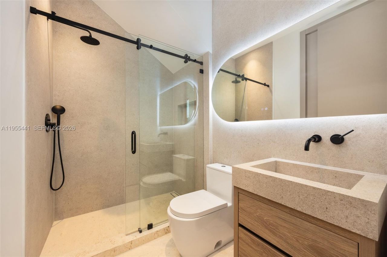 3144 Elizabeth St, Coconut Grove, FL 33133 Photo