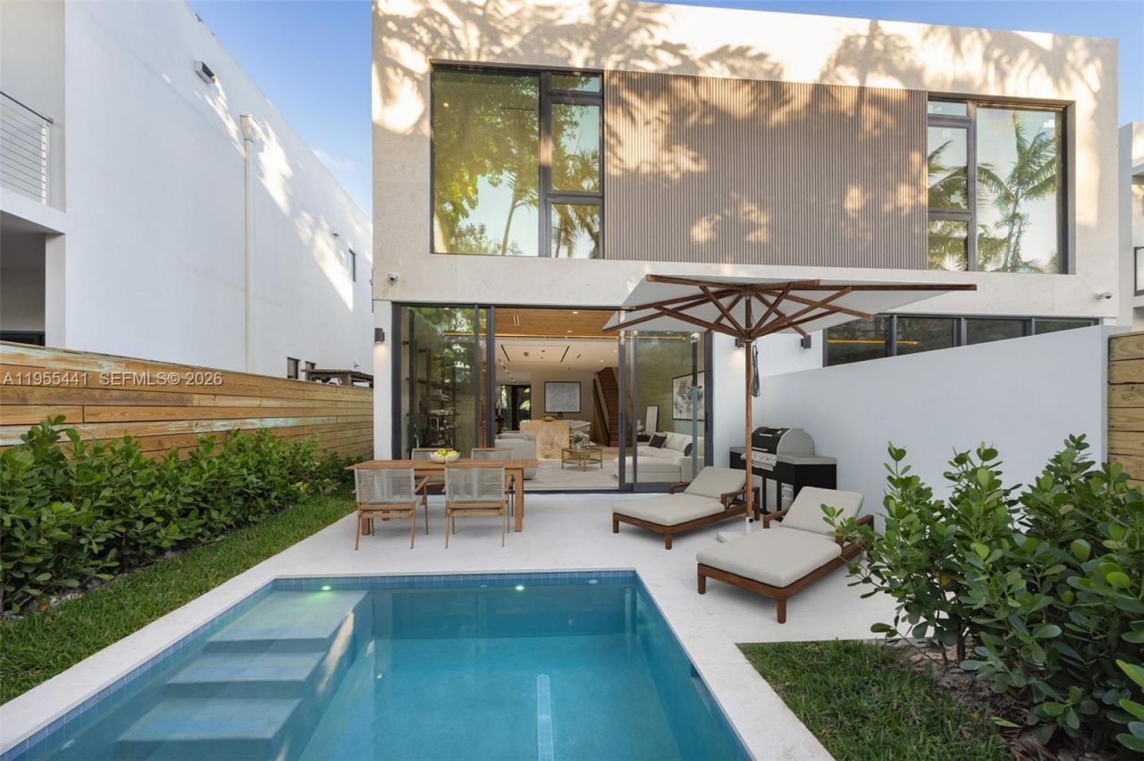 3144 Elizabeth St, Coconut Grove, FL 33133 Photo