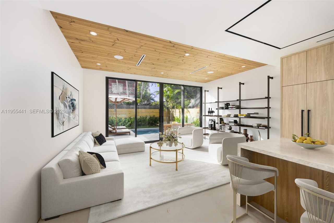 3144 Elizabeth St, Coconut Grove, FL 33133 Photo