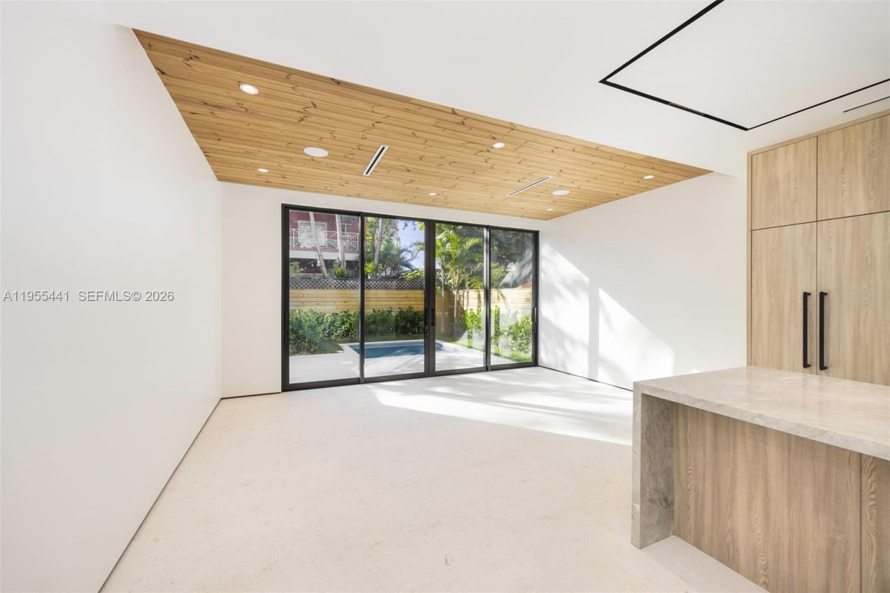 3144 Elizabeth St, Coconut Grove, FL 33133 Photo