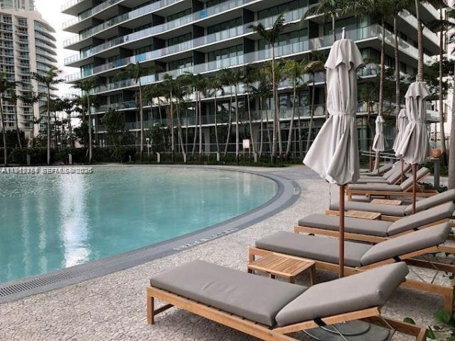 650 NE 32nd St, Unit BH6, Miami, FL 33137 Photo