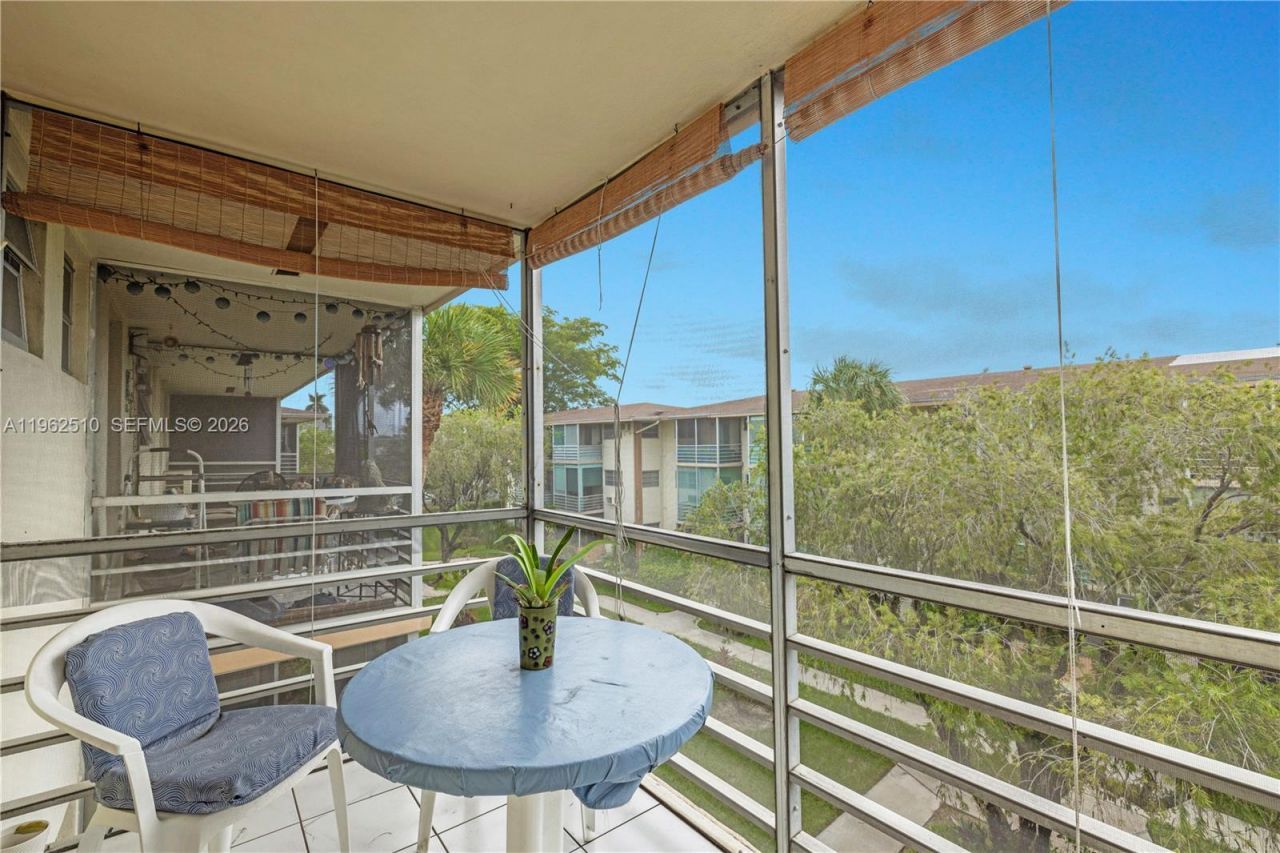 16750 NE 14th Ave , Unit 308, Miami, FL 33162 Photo