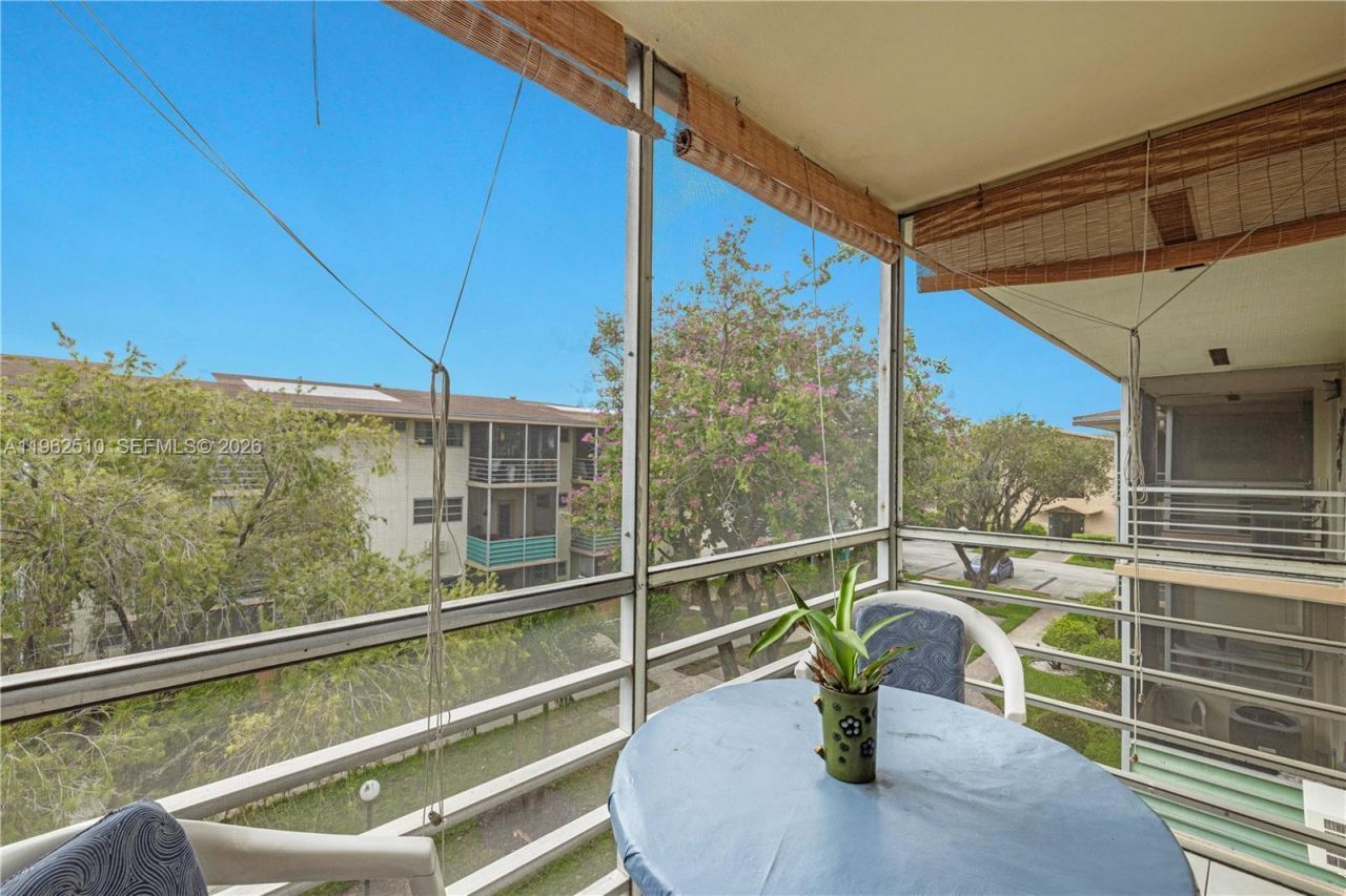 16750 NE 14th Ave , Unit 308, Miami, FL 33162 Photo