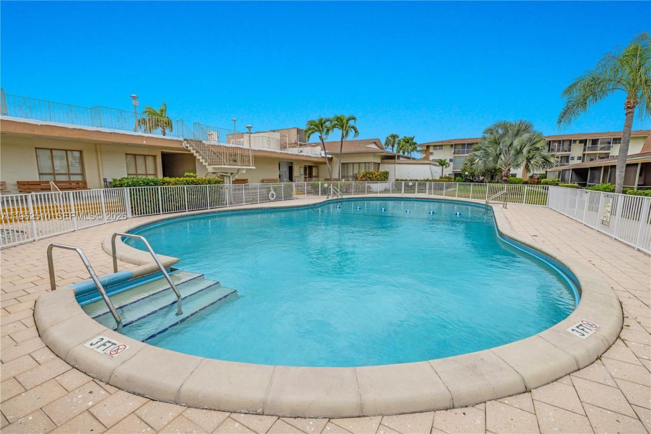 16750 NE 14th Ave , Unit 308, Miami, FL 33162 Photo