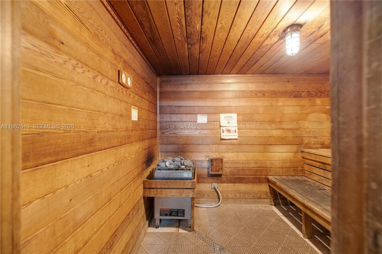 16750 NE 14th Ave , Unit 308, Miami, FL 33162 Photo