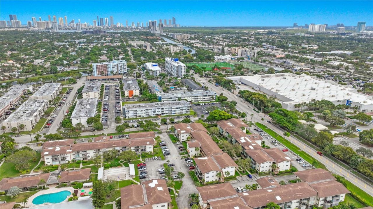16750 NE 14th Ave , Unit 308, Miami, FL 33162 Photo