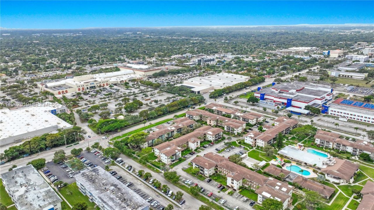 16750 NE 14th Ave , Unit 308, Miami, FL 33162 Photo