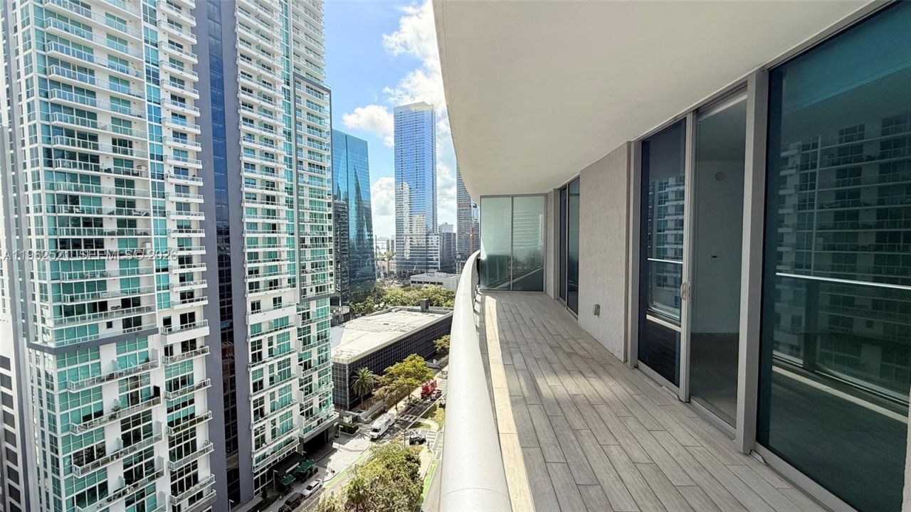 1100 S Miami Ave, Unit 1710, Miami, FL 33130 Photo