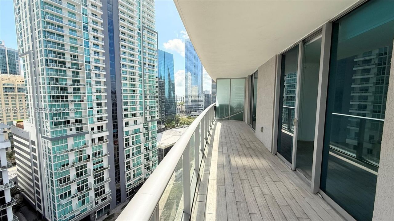 1100 S Miami Ave, Unit 1710, Miami, FL 33130 Photo