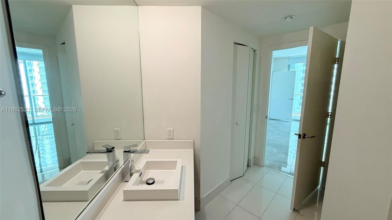 1100 S Miami Ave, Unit 1710, Miami, FL 33130 Photo