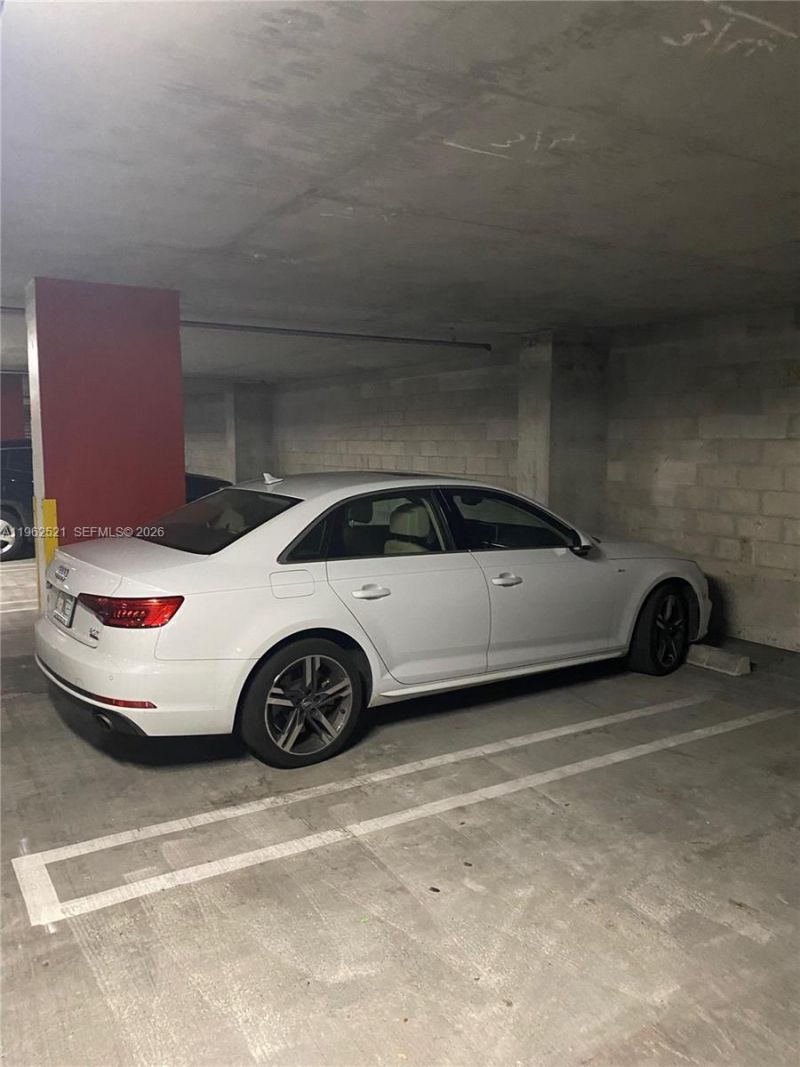 1100 S Miami Ave, Unit 1710, Miami, FL 33130 Photo