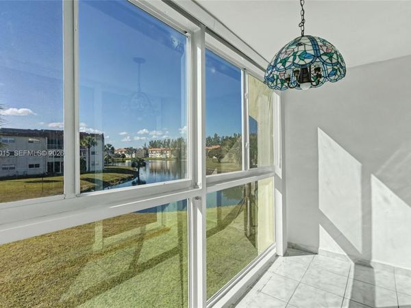 2831 Sunrise Lakes Dr. E, Unit 204, Sunrise, FL 33322