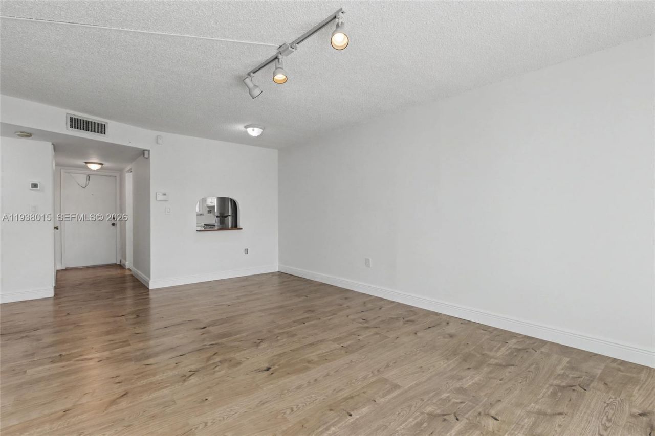 2831 Sunrise Lakes Dr. E , Unit 204, Sunrise, FL 33322 Photo