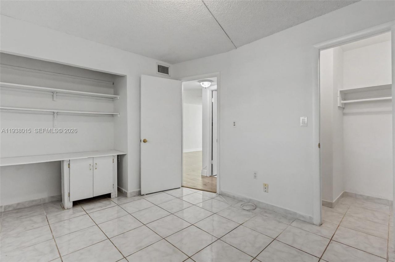 2831 Sunrise Lakes Dr. E, Unit 204, Sunrise, FL 33322 Photo