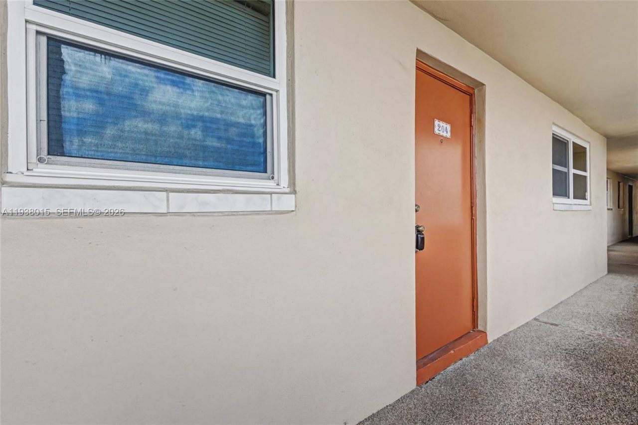 2831 Sunrise Lakes Dr. E , Unit 204, Sunrise, FL 33322 Photo