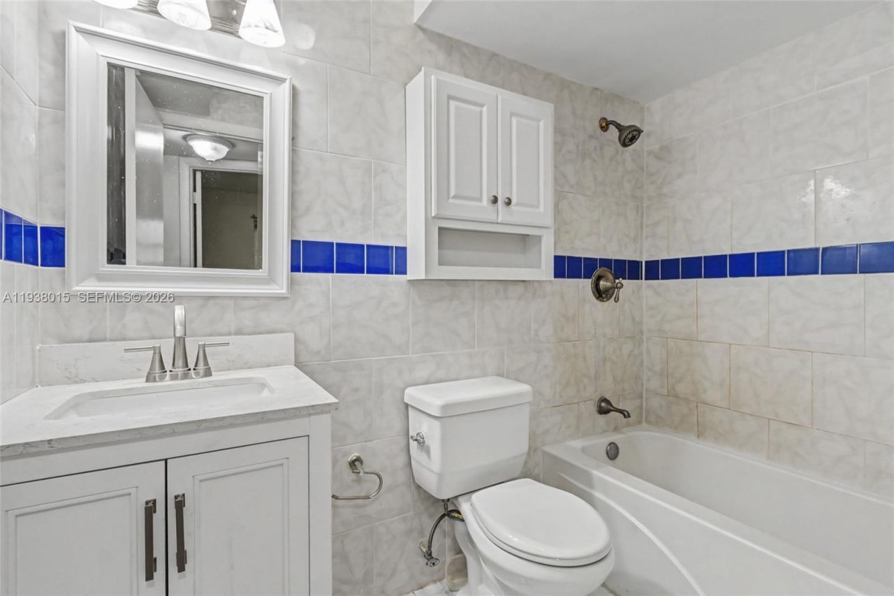 2831 Sunrise Lakes Dr. E, Unit 204, Sunrise, FL 33322 Photo