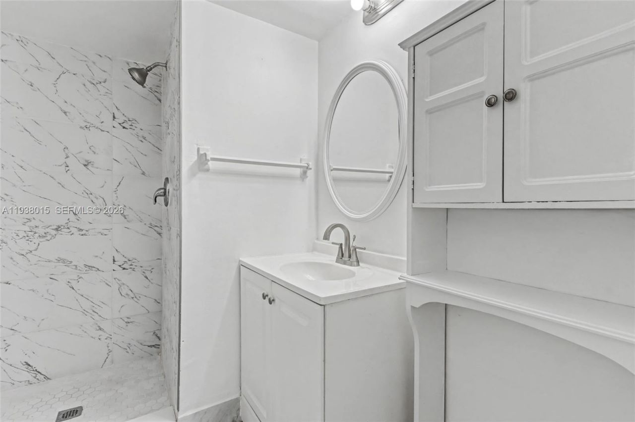 2831 Sunrise Lakes Dr. E , Unit 204, Sunrise, FL 33322 Photo