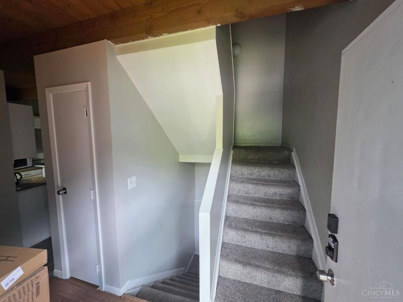 2114 Saint Leo Place, Cheviot, OH 45211 Photo 4