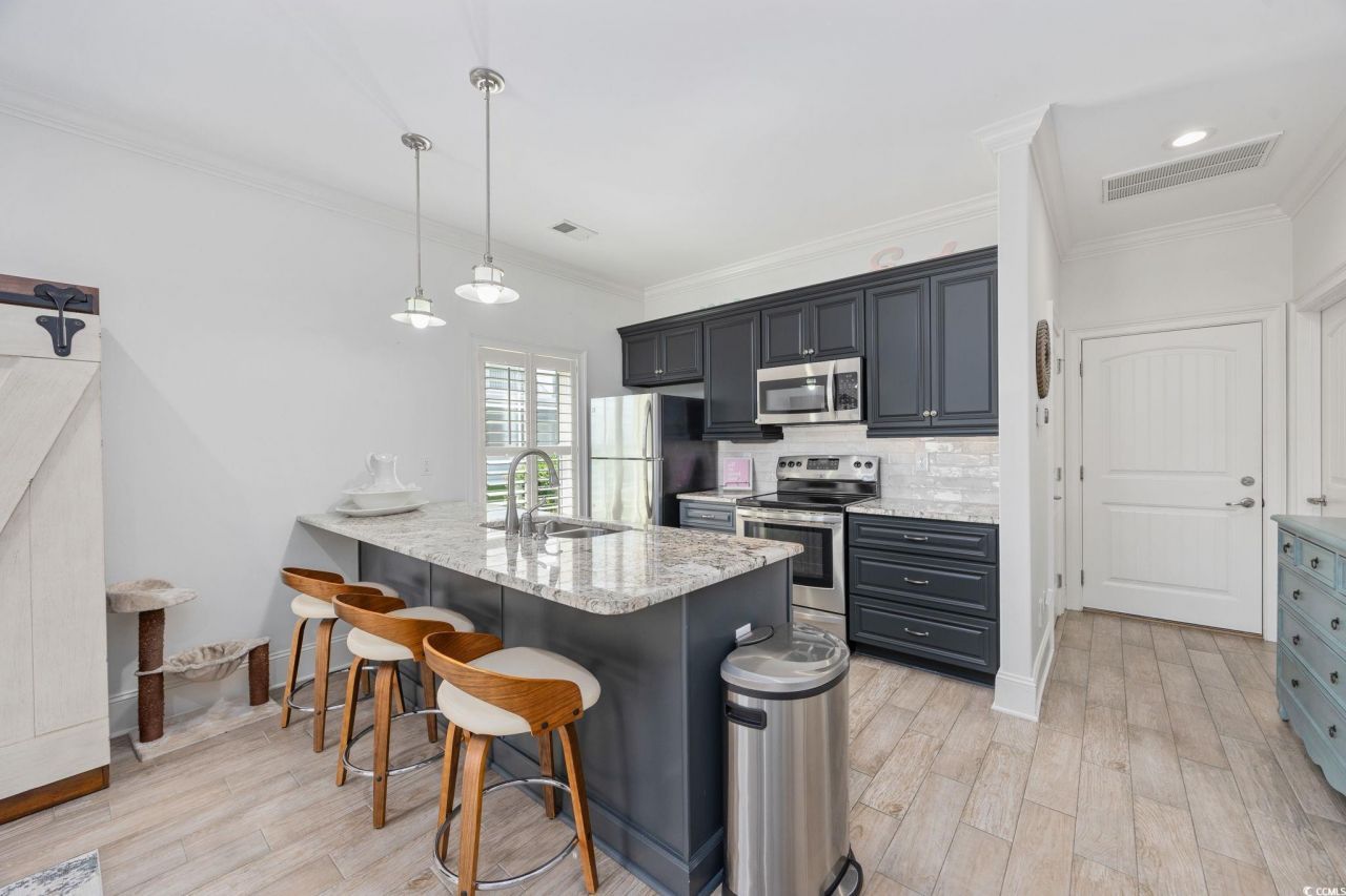 400 West Palms Dr. Photo 29