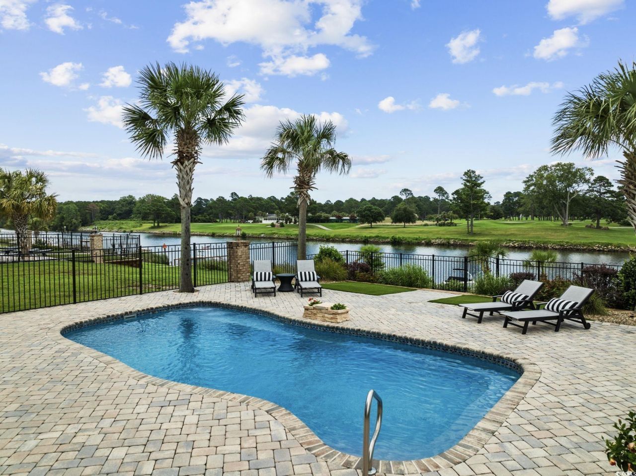 400 West Palms Dr. Photo 32