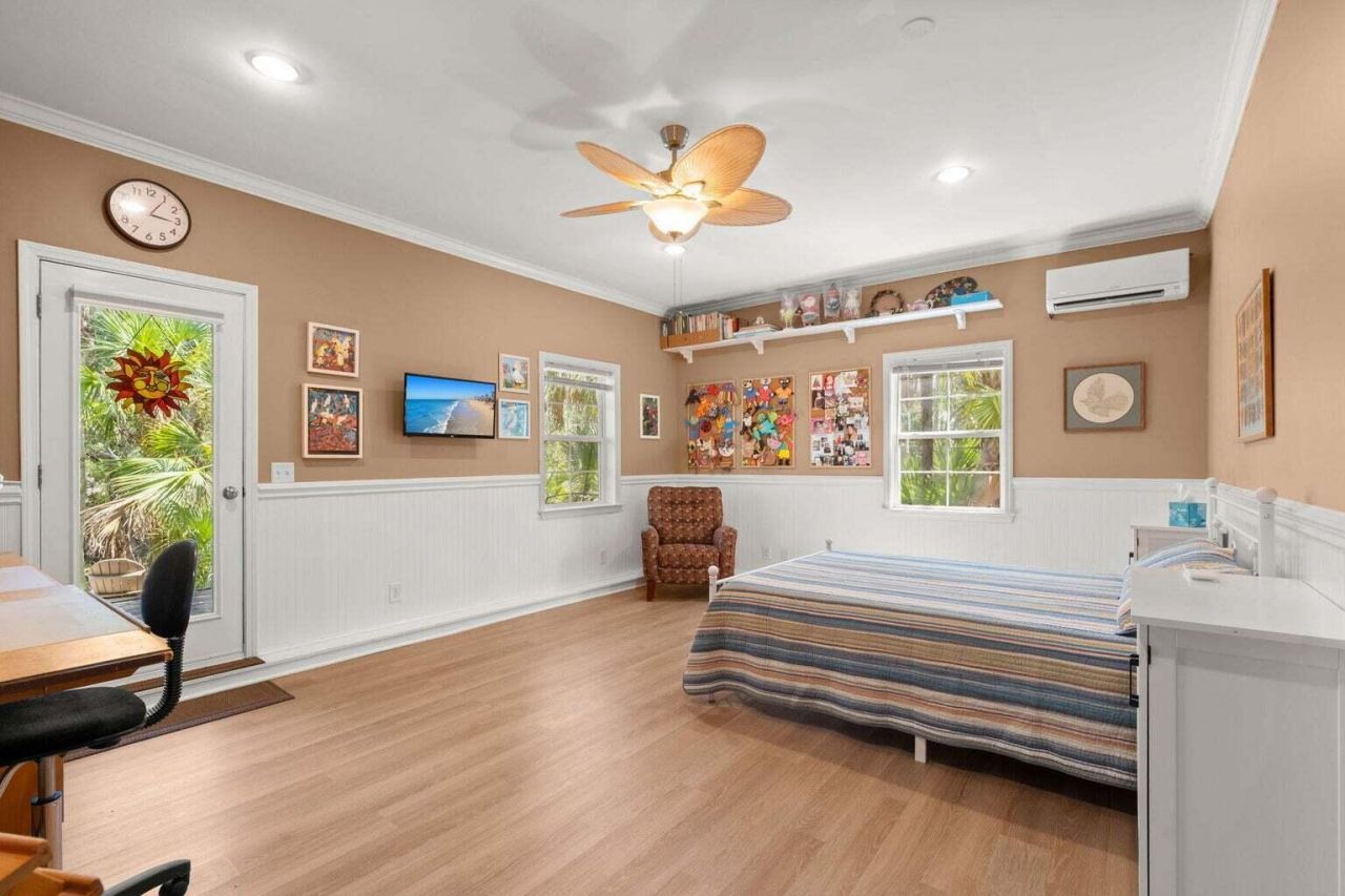 164 Palm Cove Way Photo 6