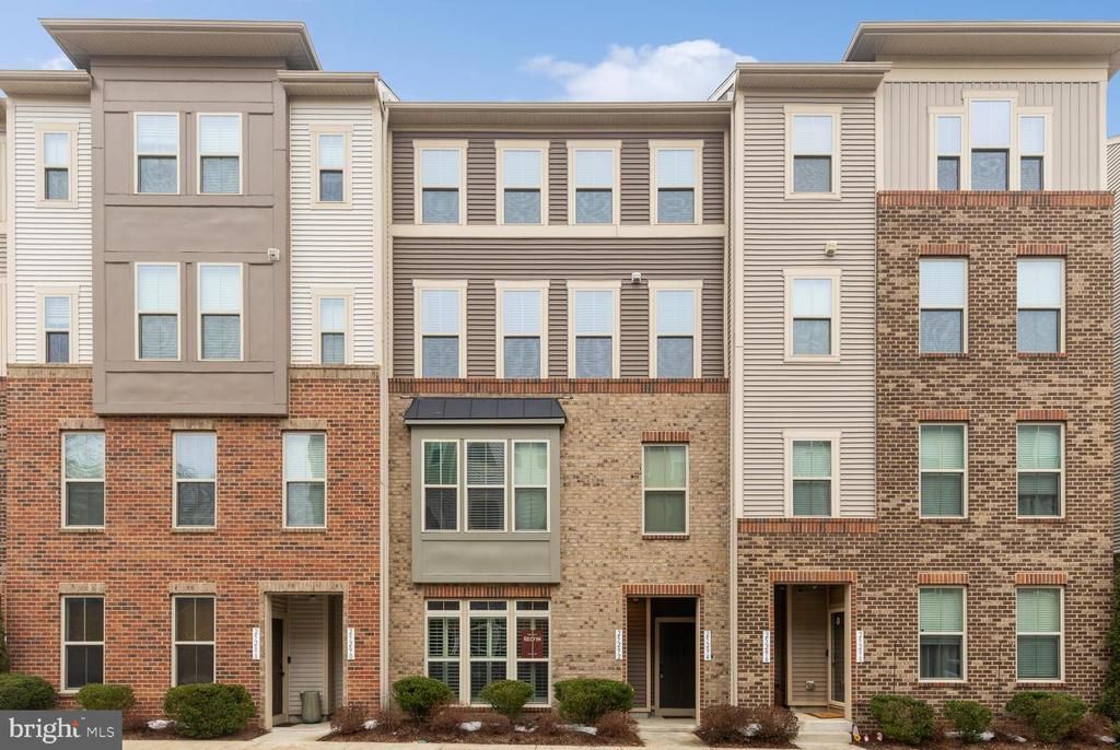 25294 Gray Poplar Terrace, Aldie, VA 20105 Main Photo