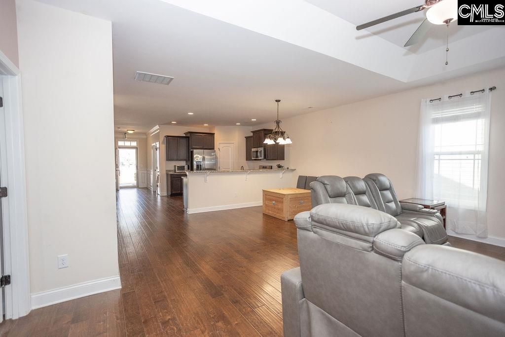 141 Coatbridge Drive Photo 11