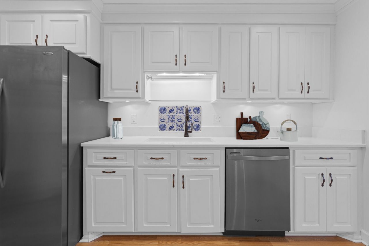 5806 Edinburgh Drive Photo 14