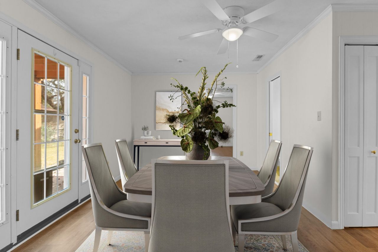 5806 Edinburgh Drive Photo 17