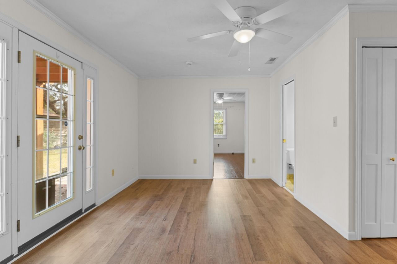 5806 Edinburgh Drive Photo 18