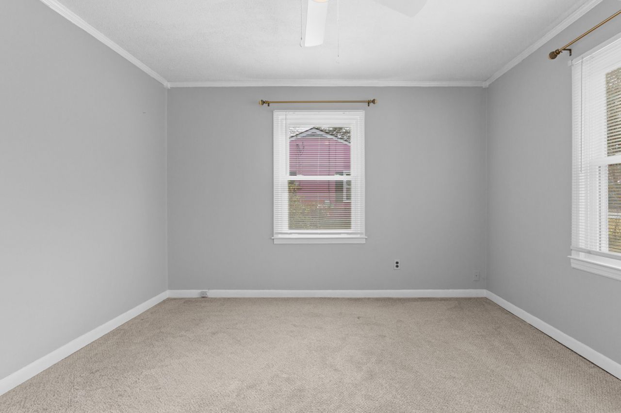 5806 Edinburgh Drive Photo 33