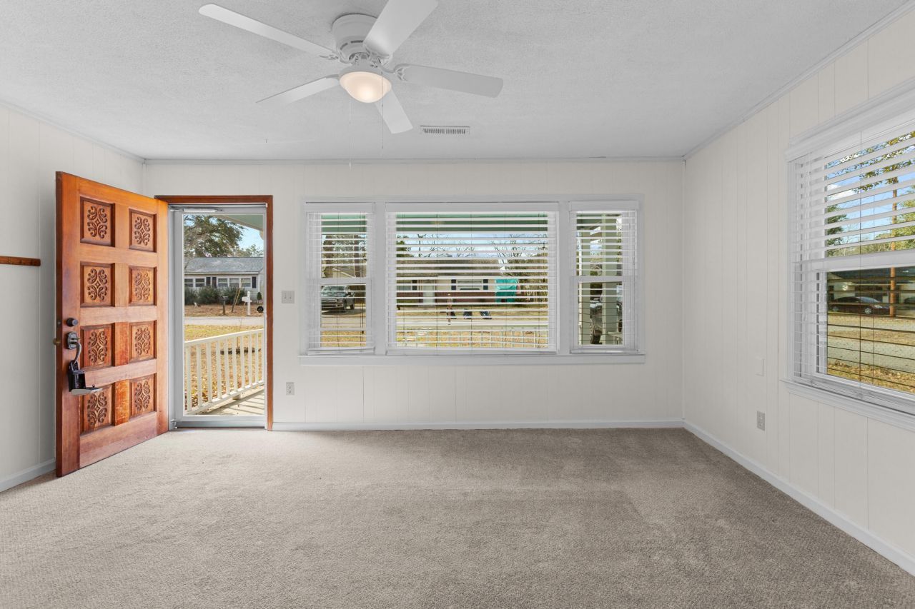 5806 Edinburgh Drive Photo 7